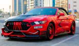 rood Ford Mustang EcoBoost Convertible V4 2018 for rent in Dubai 5